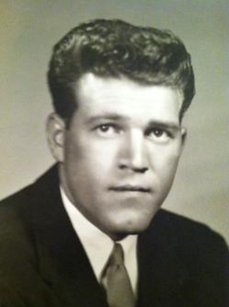 Daniel L Voyich Profile Photo
