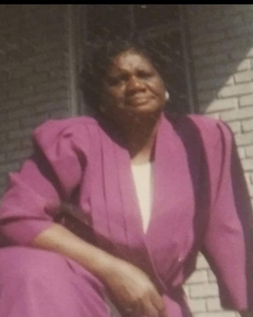 Carolyn Cynthia Devaughn