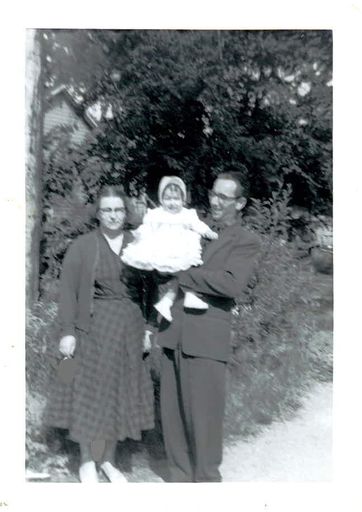 Jannette Louise (May)  Brown photo gallery thumbnail 10 of 61