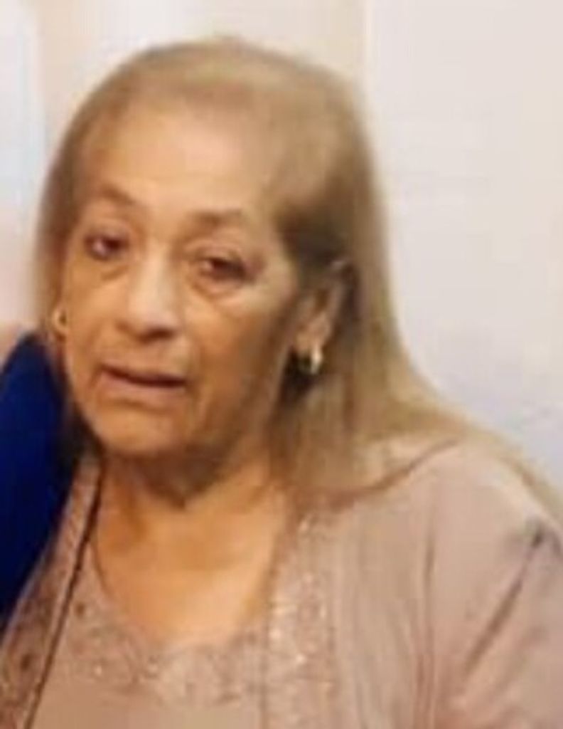 Esperanza Medina-Cruz Profile Photo