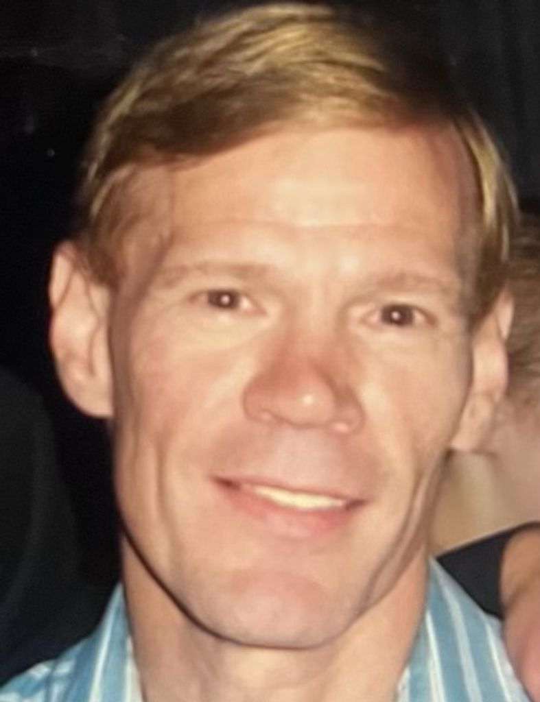 Robert Adamczyk Profile Photo