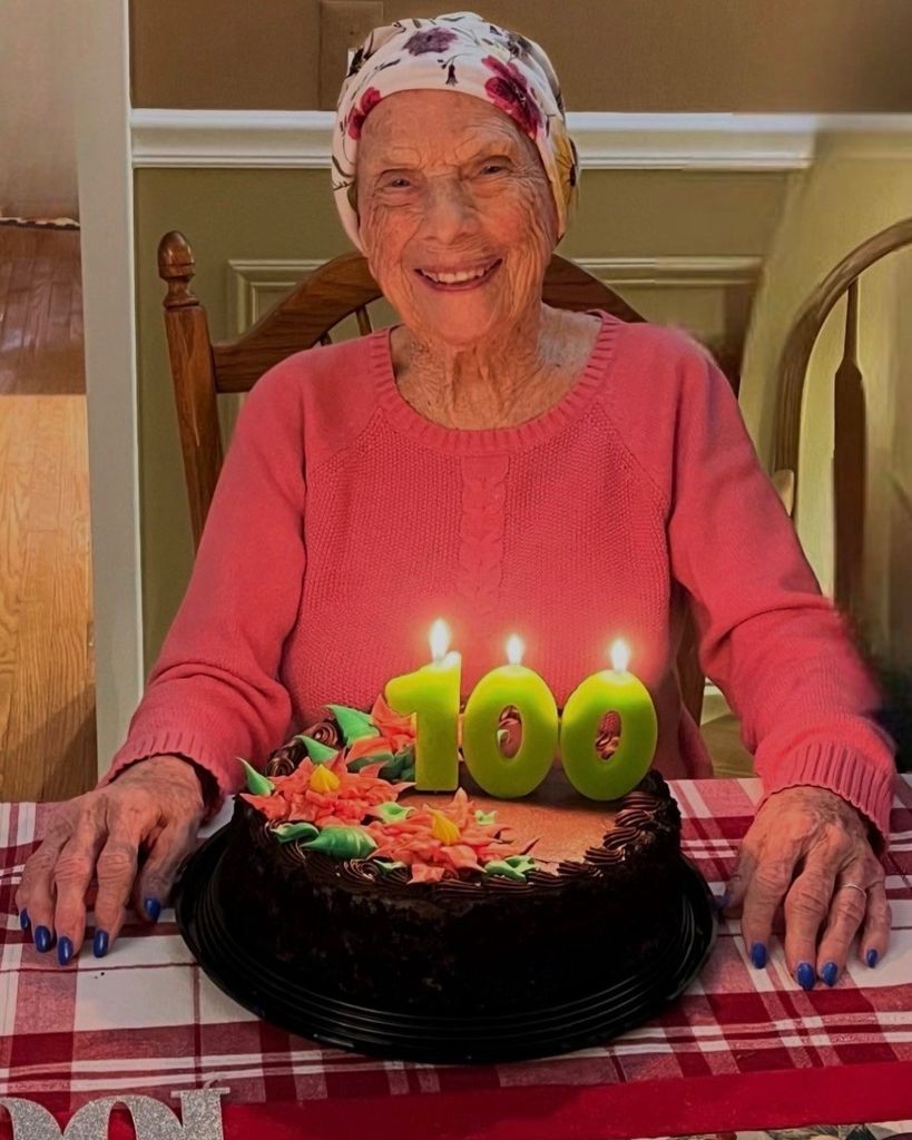 Vivian "Vickie" Zajac Doss Profile Photo