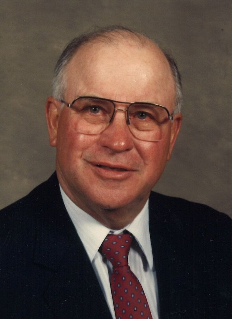 Arlo  W. "Ozzie" Mugge