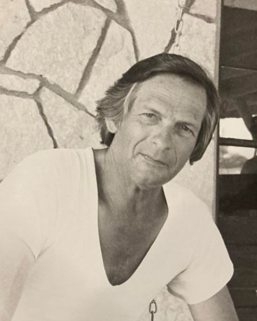 Warren Hendrix Looney Profile Photo