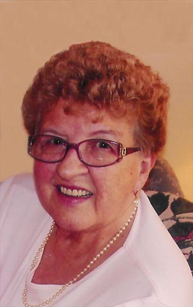 Lola Waid Profile Photo