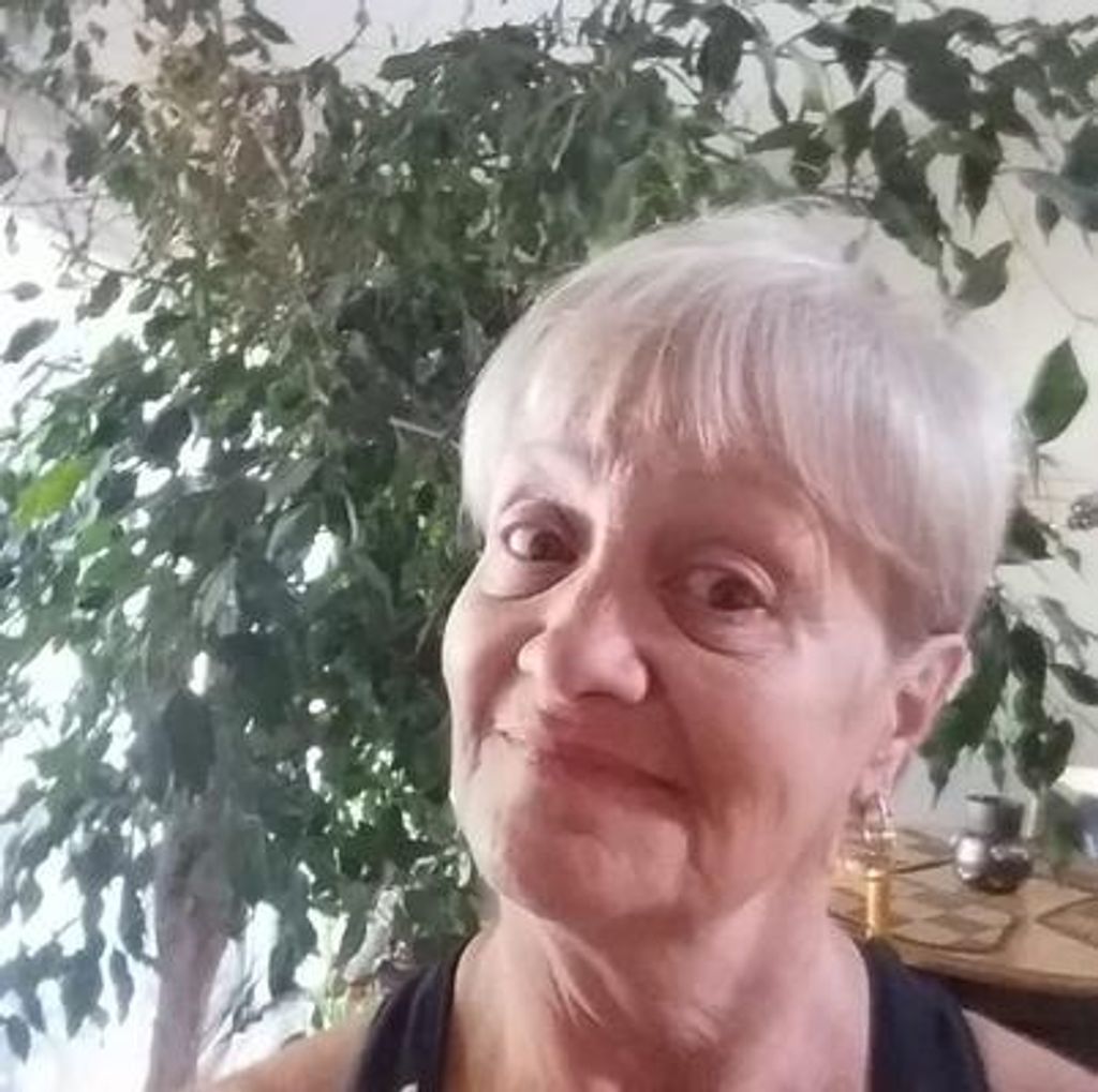 Linda Diane Trolian Profile Photo