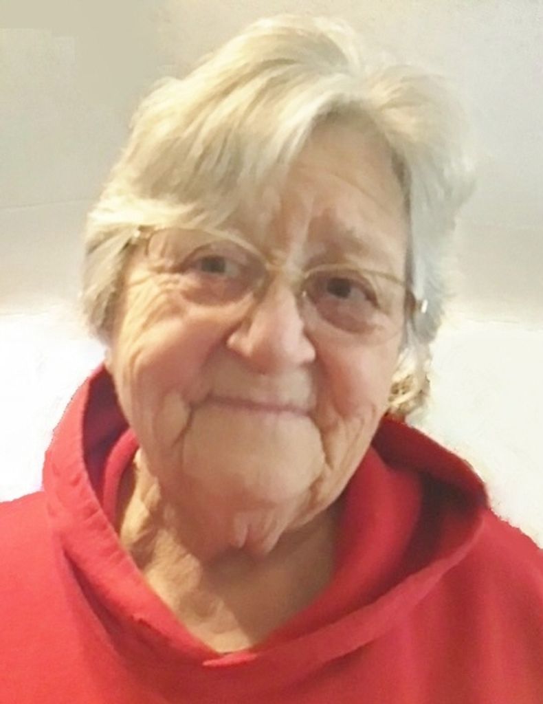 Magaline Estes Robertson Profile Photo