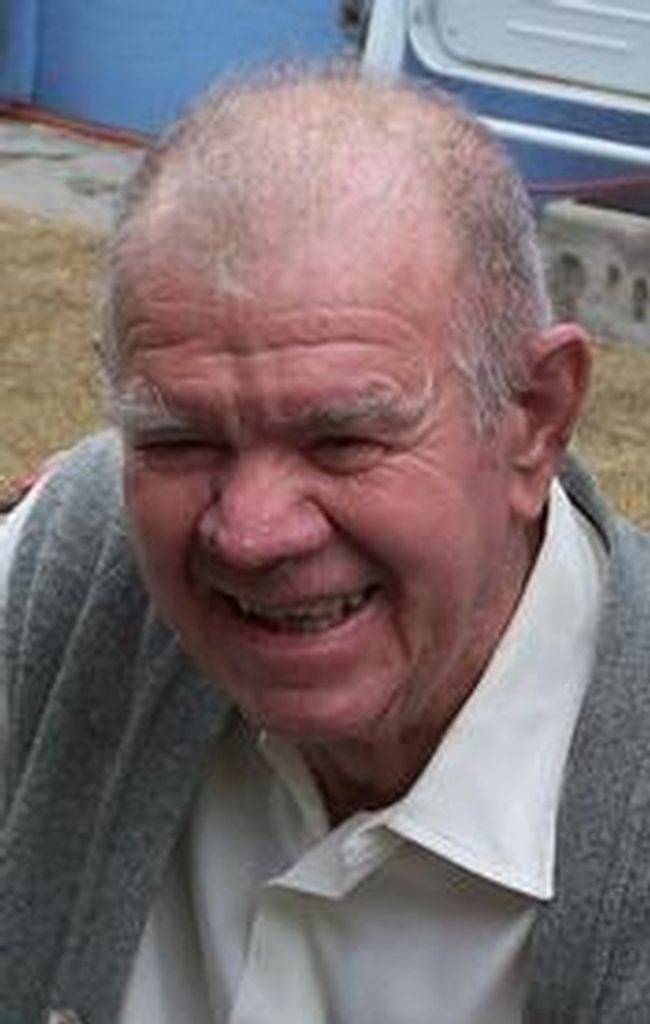 Edward Schneider