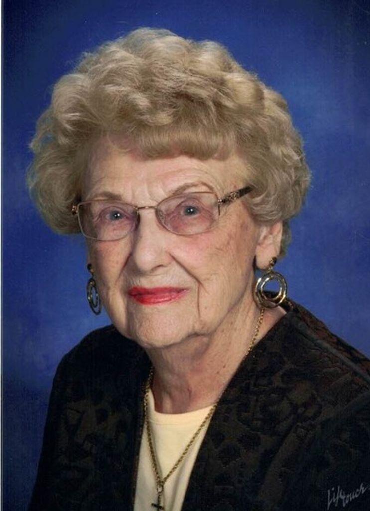 Evelyn "Morean" Felzien