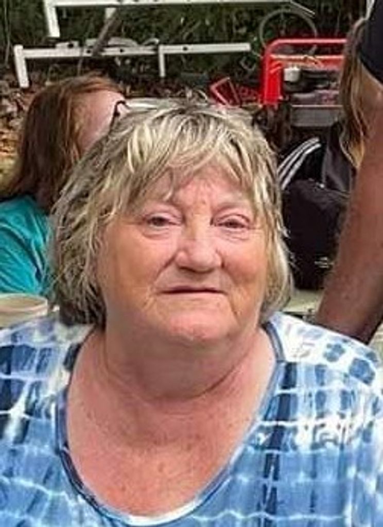 Sharon Arline (Dye)  Simmons