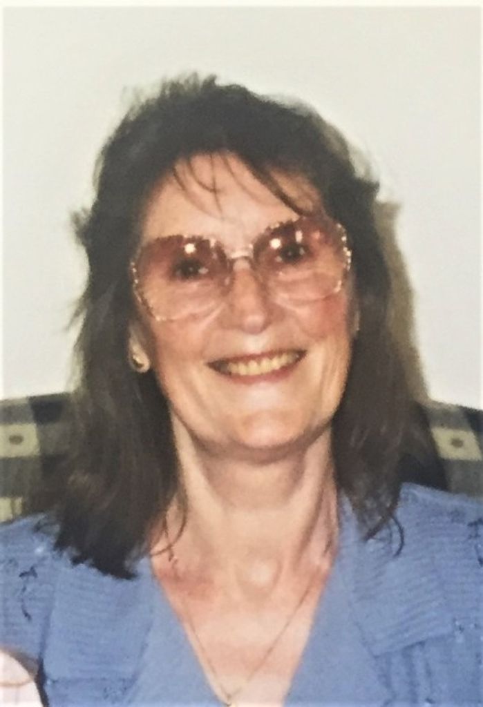 Patricia "Pat" J. (Clifford)  Delung