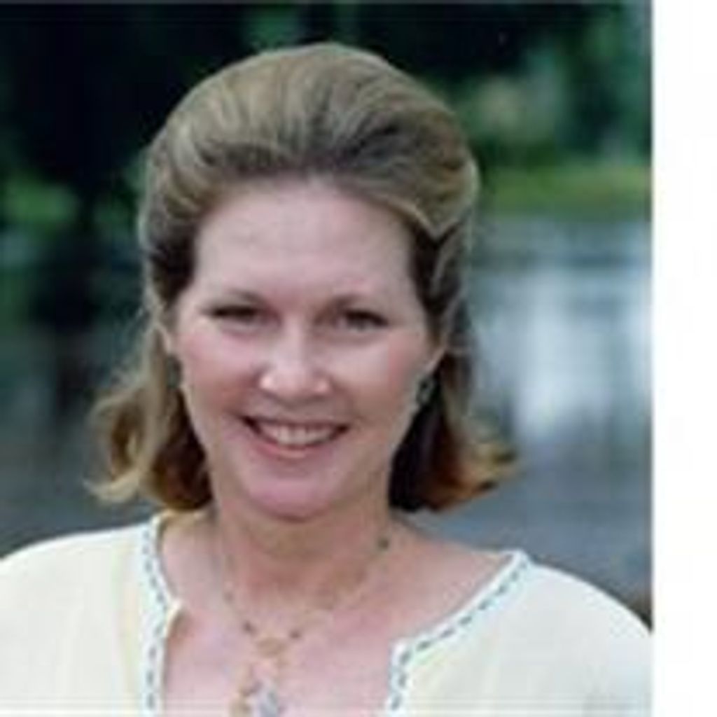 Jennifer Holmes Profile Photo