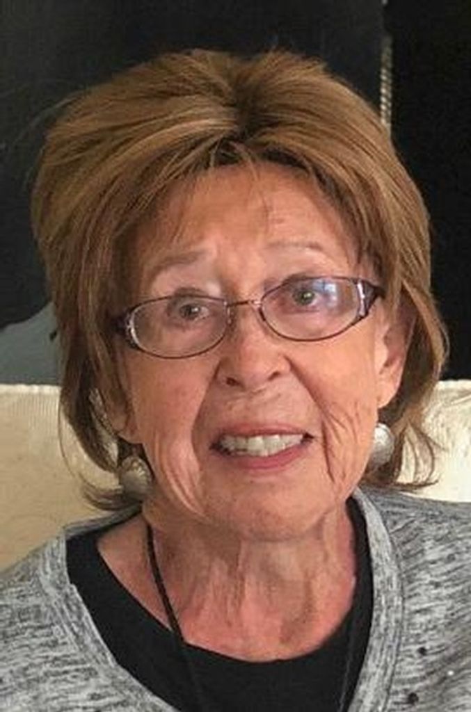 Lois Luoma Rhodes Profile Photo