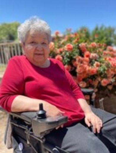 Nellie Bouvet Profile Photo