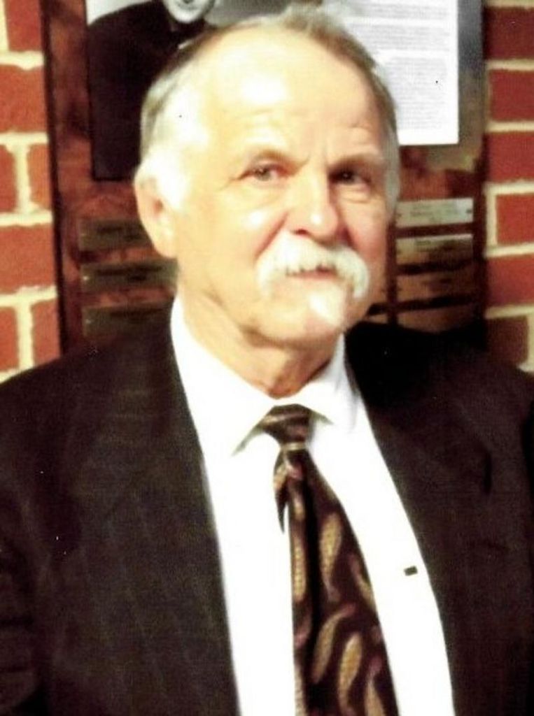 Robert "Bob" Johnson Profile Photo