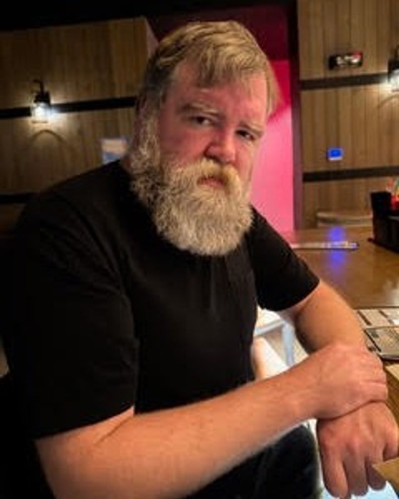 Matthew Dennis Profile Photo