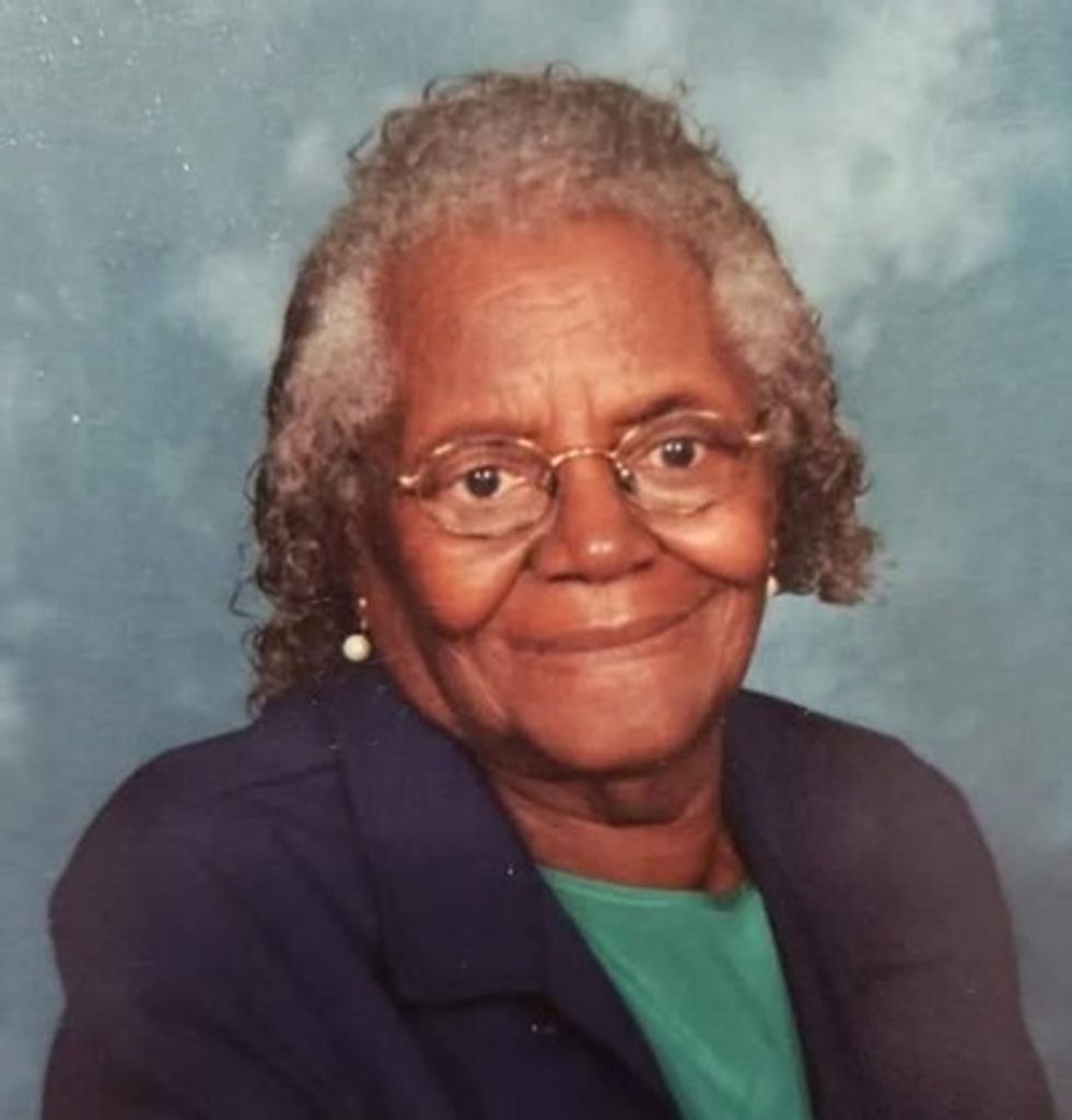 Lou Della Mills Williams Profile Photo