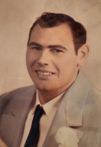 Duane "Pete" Edward Stelling photo gallery thumbnail 16 of 38