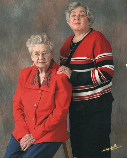 Edna Susan "Sue" Pruitt photo gallery thumbnail 11 of 19