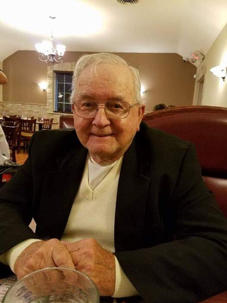Robert D Dennis, Sr.