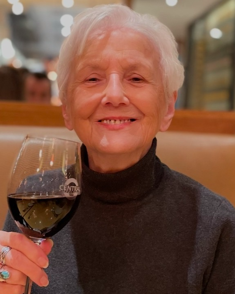 Anita Paige Hiatt Hennis