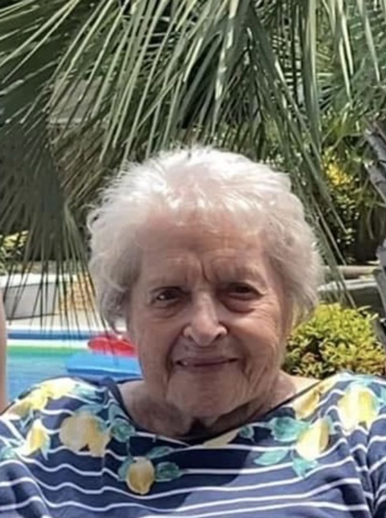 Mary Miklaucic Profile Photo