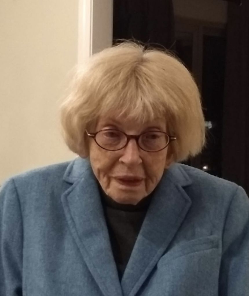 Cleta "Holly" Hollenbeck Lewis Profile Photo