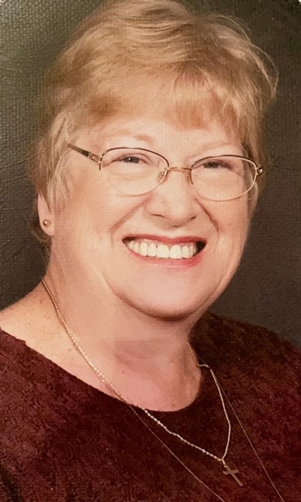 Carolyn Anderson Etienne Profile Photo