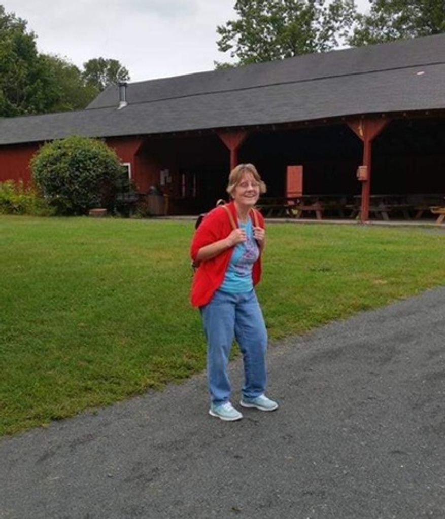 Julie Glee Horn Profile Photo