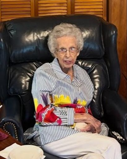 Laura Bates Lavespere's obituary image