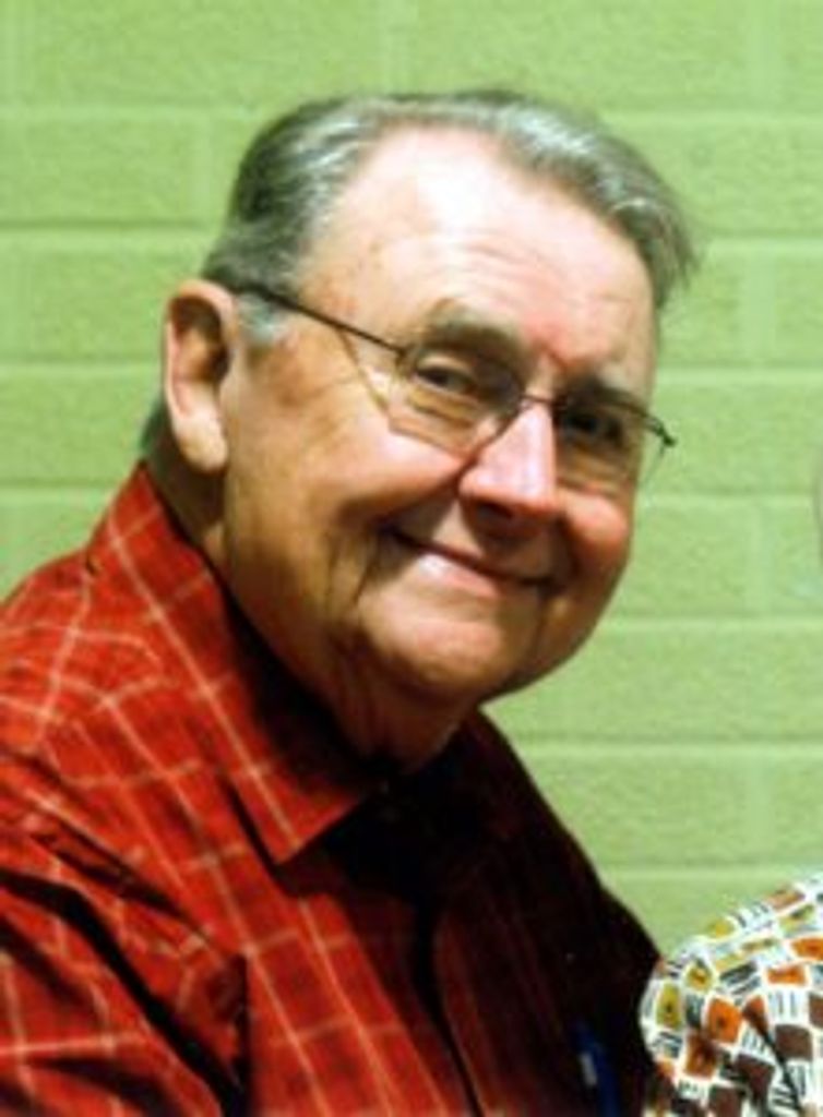 Max Lee Fox Profile Photo