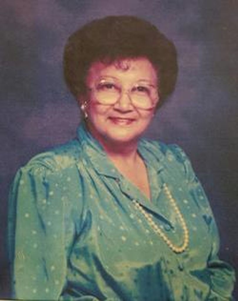 Lou Bertha Thierry Jones