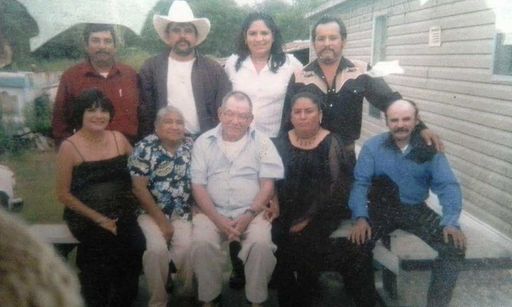 Armando Hinojosa photo gallery thumbnail 7 of 47