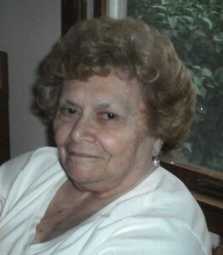 Elizabeth Coppola Profile Photo