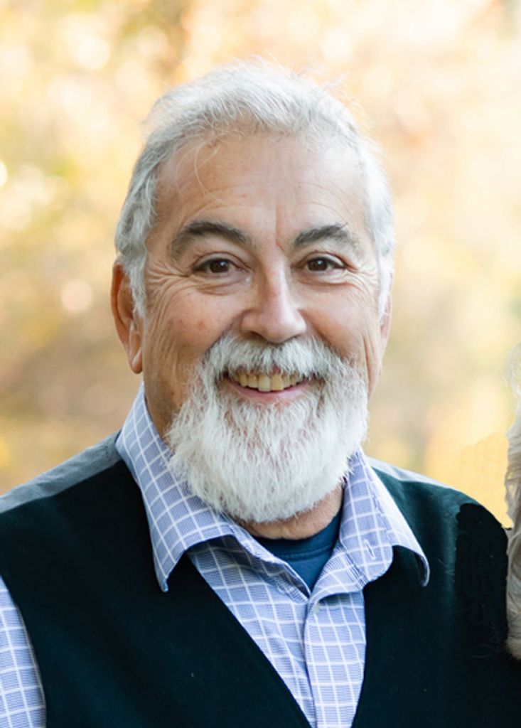 Carlos Lagrange Profile Photo
