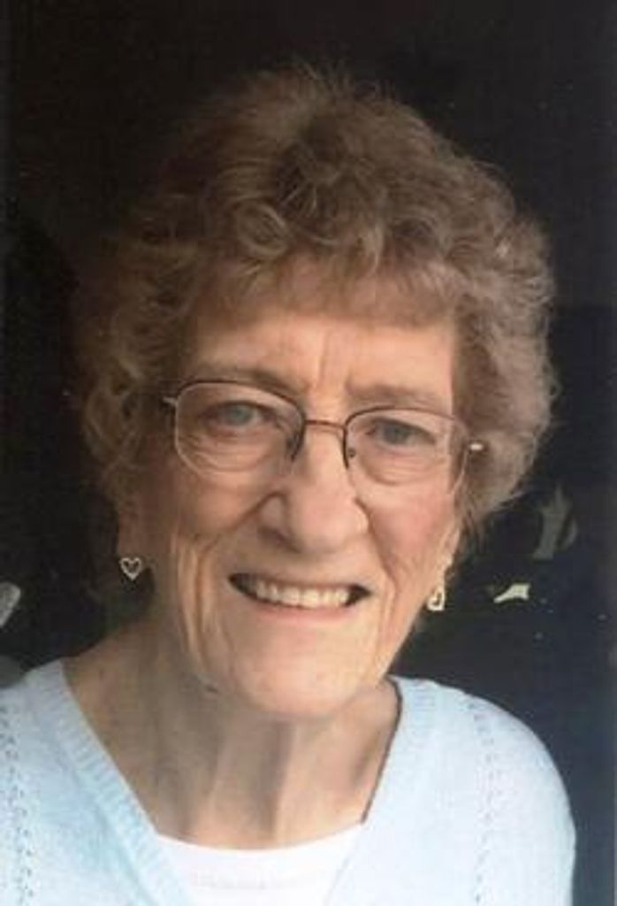 Dorothy Pauline Helmut