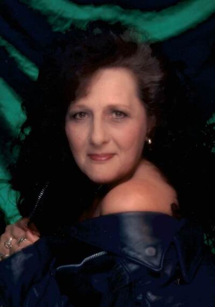Mona Martin Profile Photo
