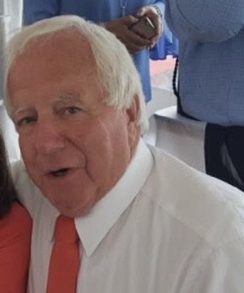 Steven Martin Walk Profile Photo