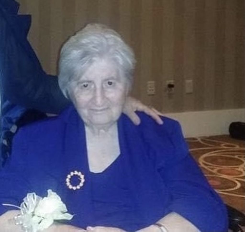 Dimitra Shismenos Bereveskos