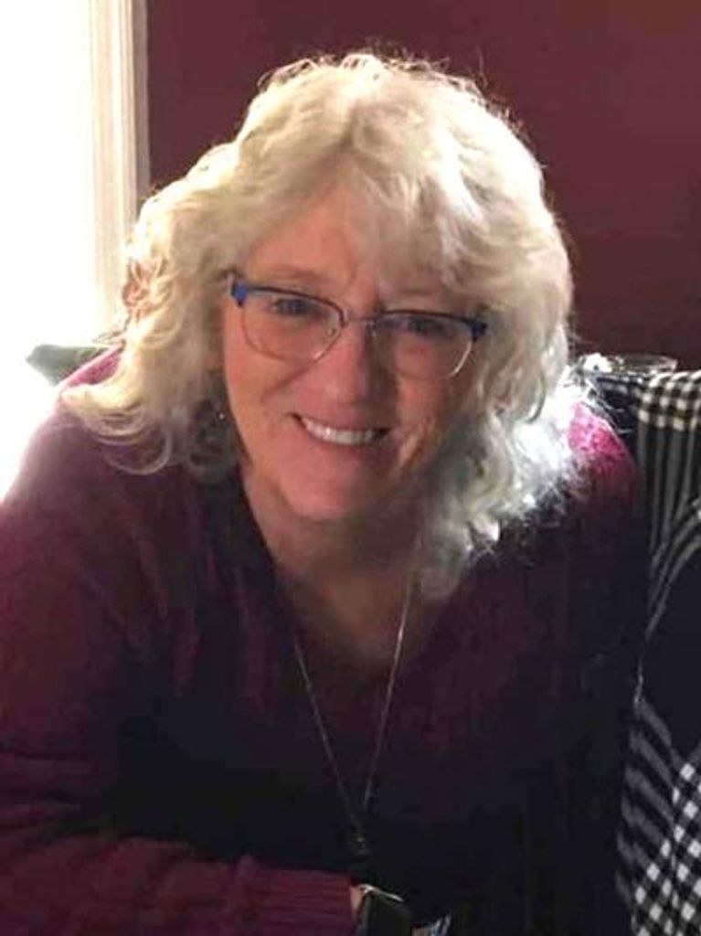 Suzy M. Walker Profile Photo