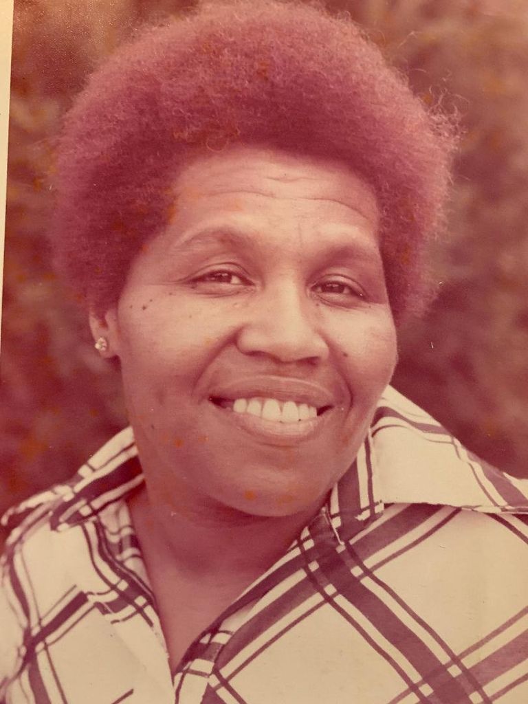 Ms. Joe Ester Bell Profile Photo