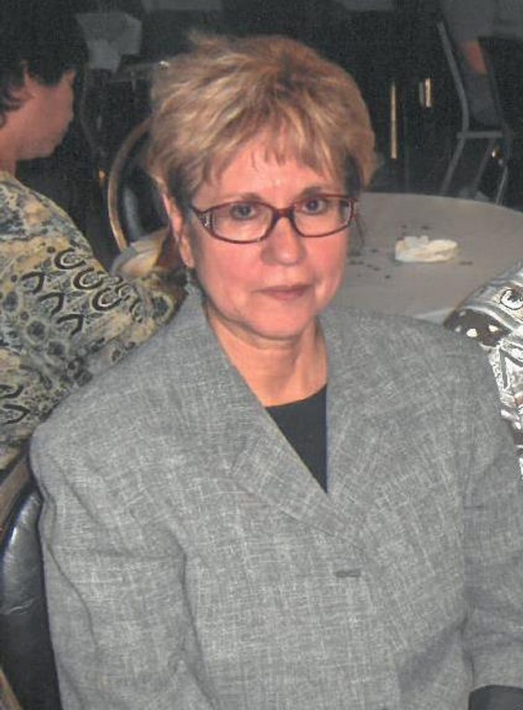 Dolores A. ""Lola"" Conde
