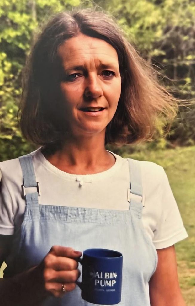 Julia Annette Robbins Profile Photo