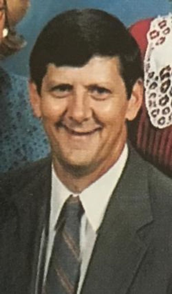 Daniel E. Thomann Profile Photo