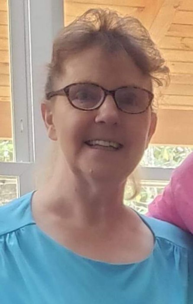 Eloise (Honeycutt)  Davis Profile Photo