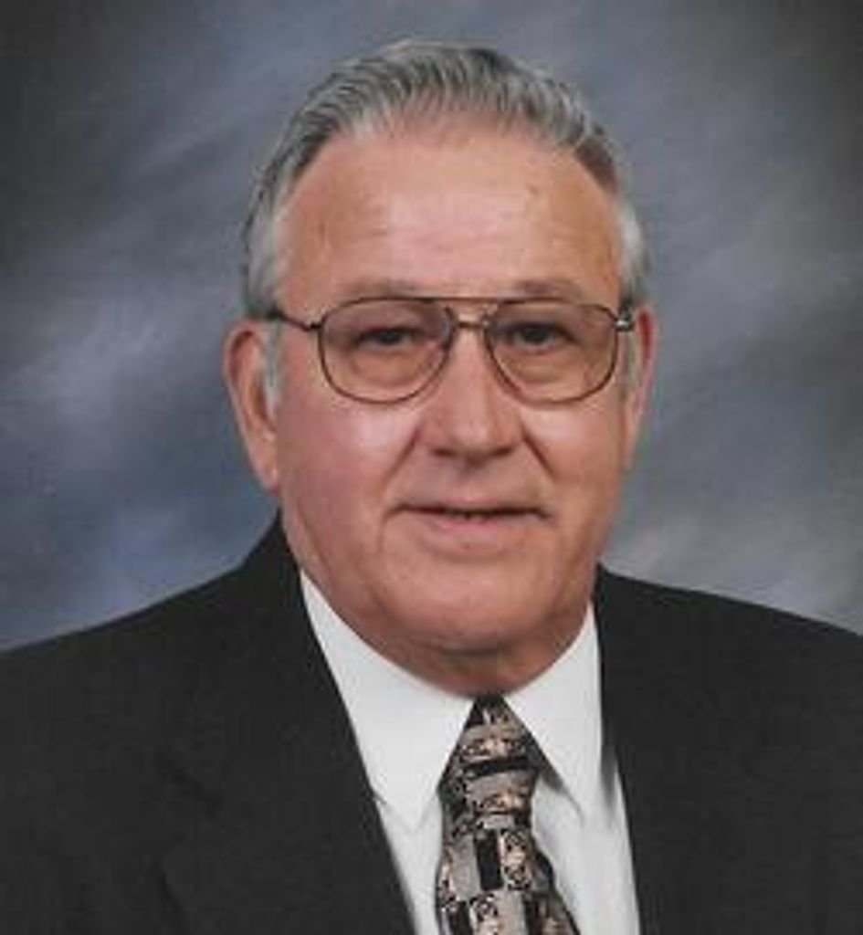 Robert Lloyd Hourtienne Profile Photo