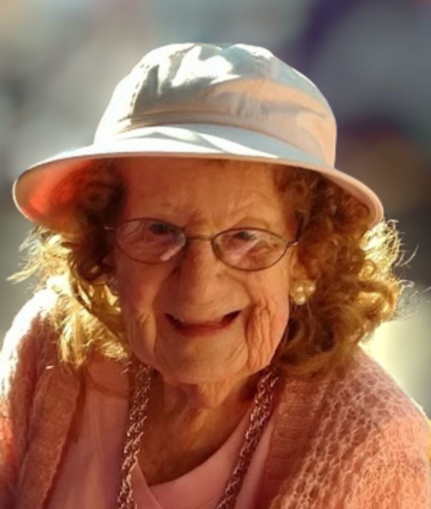 Emma Louise Hornback Profile Photo