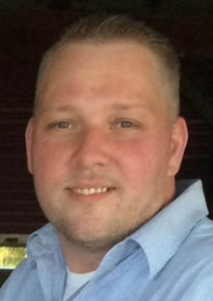 Thomas Burns Profile Photo