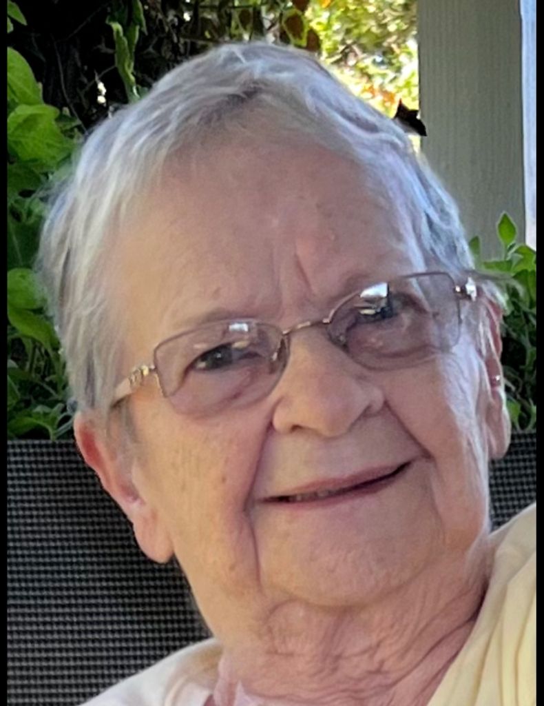 Helen Mae Ganoe Profile Photo