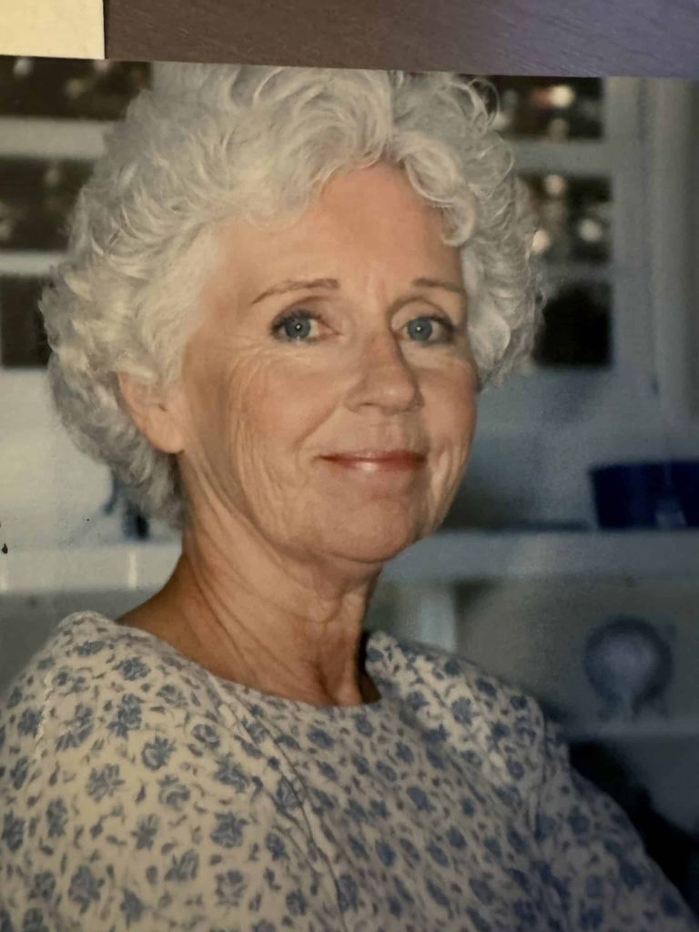 Elizabeth Kidney Craig Profile Photo